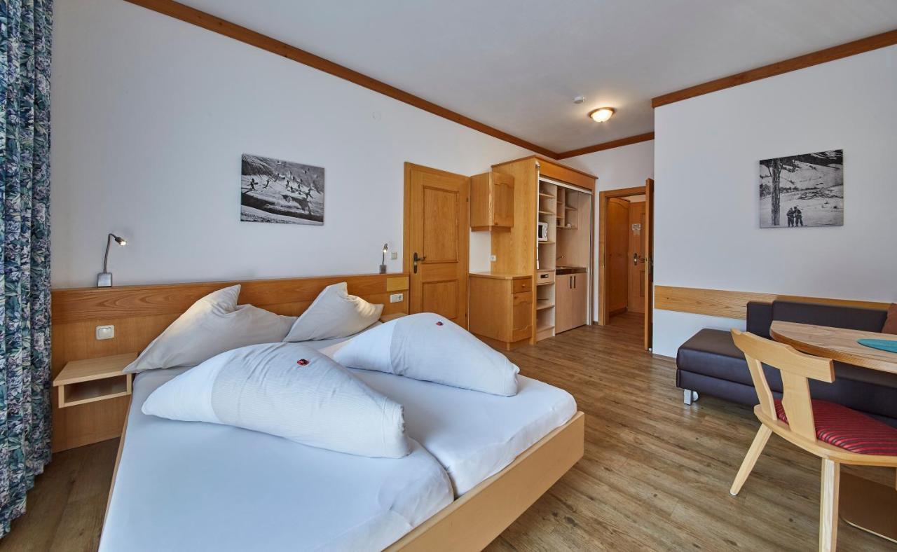 Apart-Hotel Forellenhof Saalbach-Hinterglemm Ruang foto