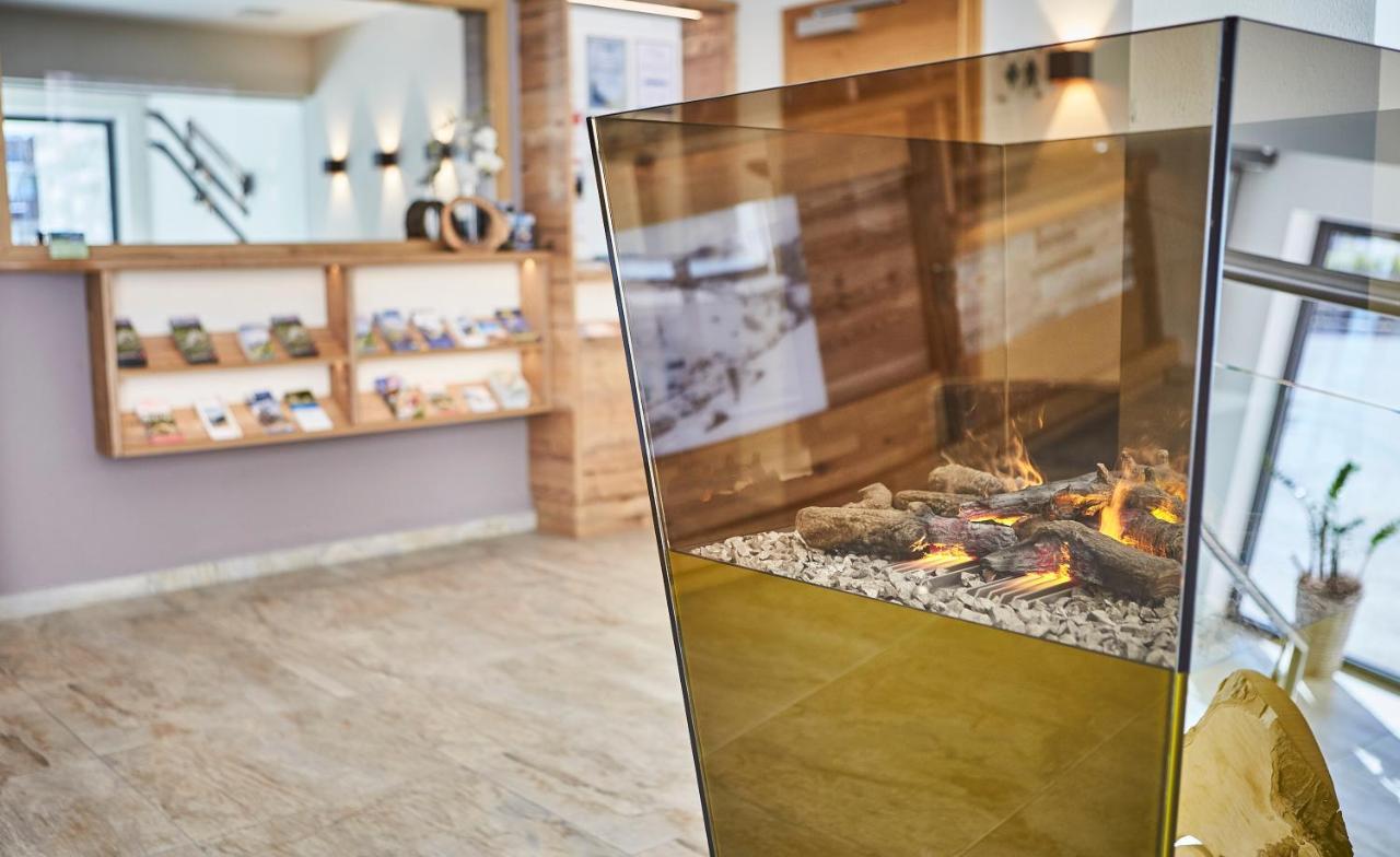 Apart-Hotel Forellenhof Saalbach-Hinterglemm Bagian luar foto