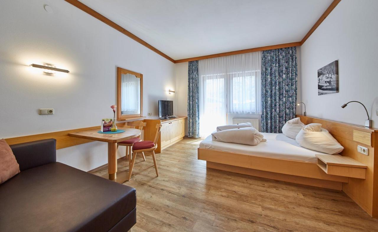 Apart-Hotel Forellenhof Saalbach-Hinterglemm Bagian luar foto