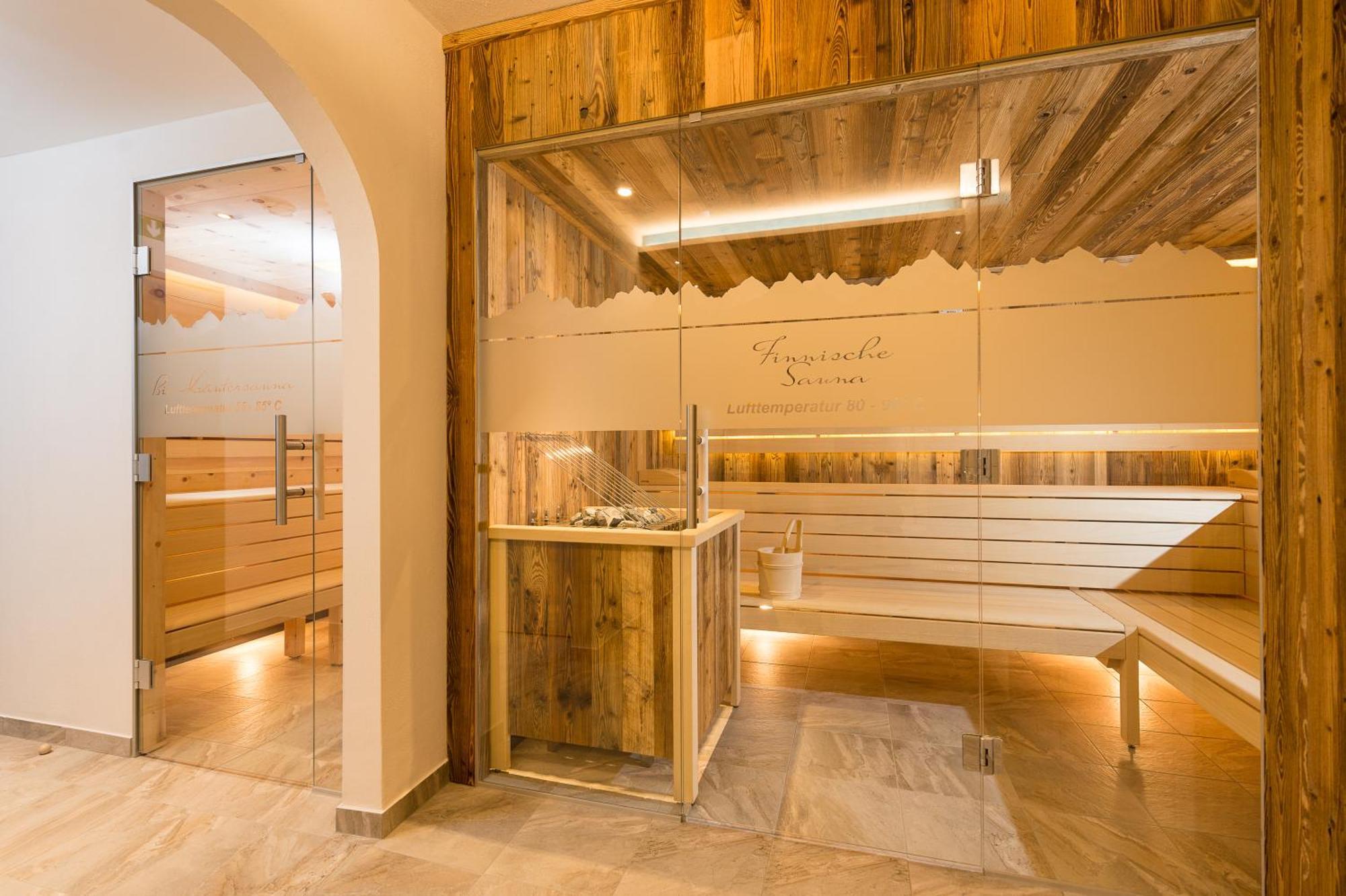 Apart-Hotel Forellenhof Saalbach-Hinterglemm Bagian luar foto